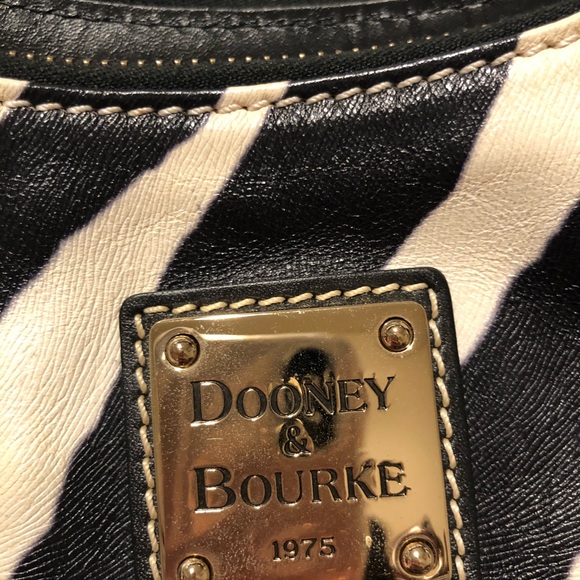 Dooney and bourke purse - Picture 2 of 2